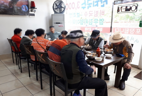 국수랑고기랑 이미지