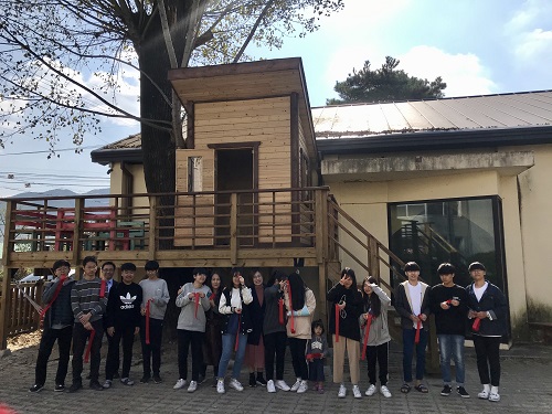 아지트 이미지