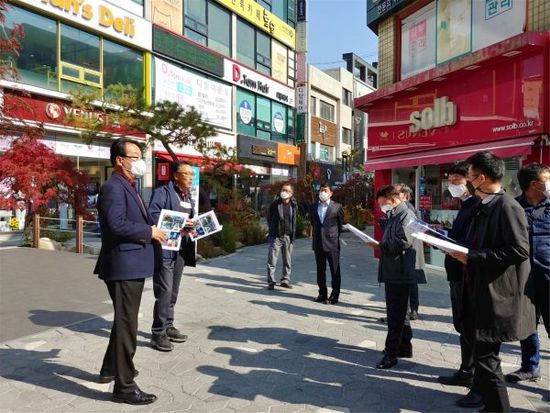 달빛정원 이미지